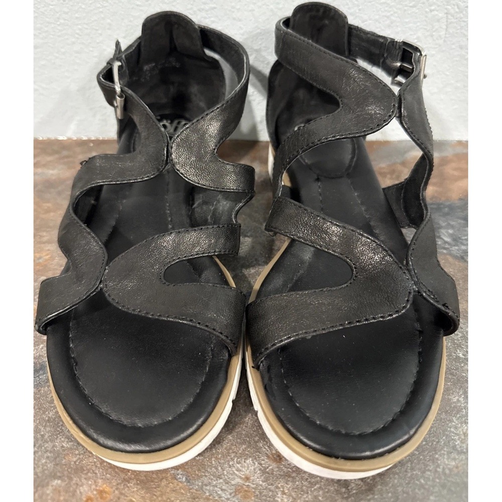 Söfft Women's Black Leather Strappy Flat Sandals Ankle Strap Size 6M Comfort